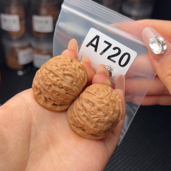 文玩核桃吊坠铁锤40全品