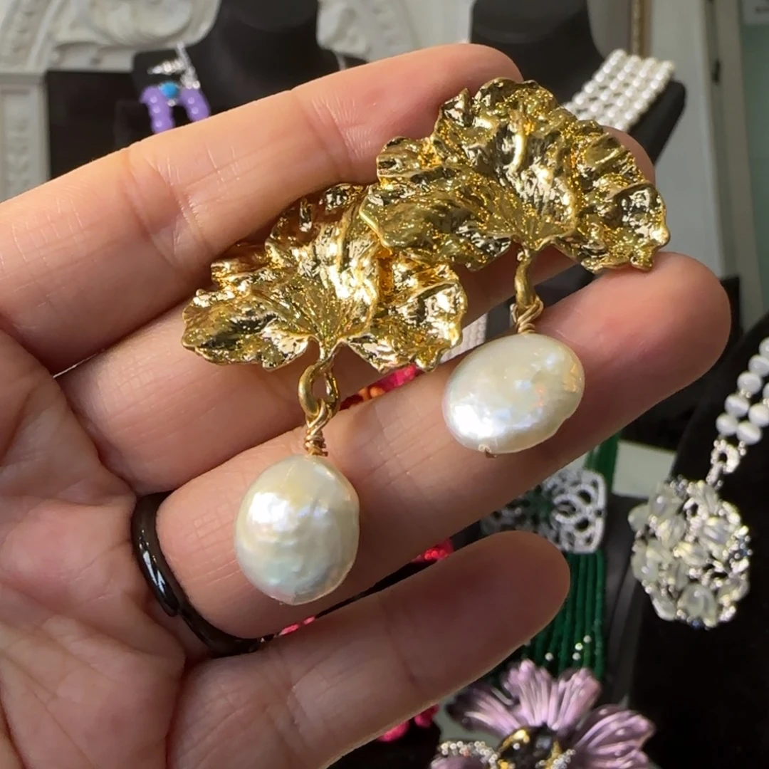 嫣***然琉璃纯铜合金耳饰