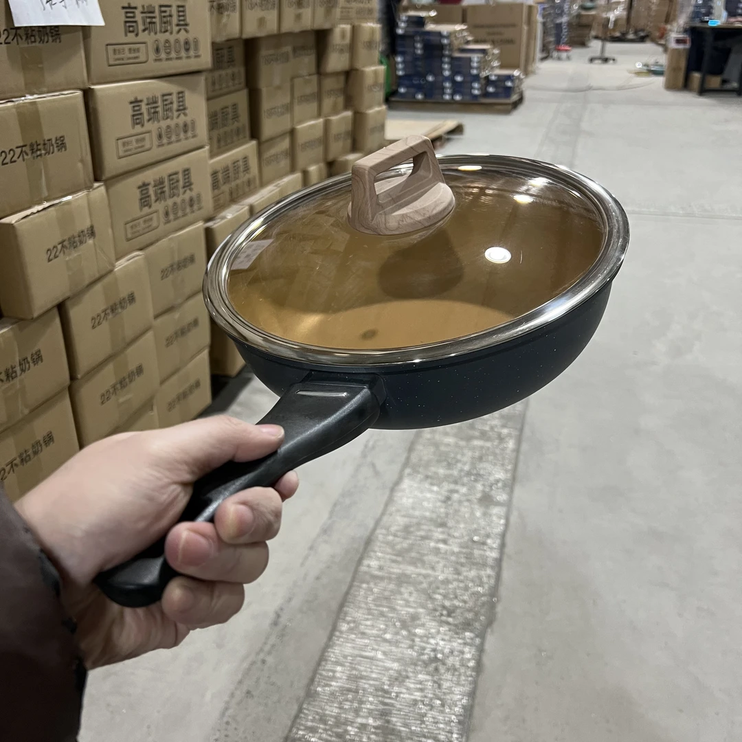 磨标尾单外灰内白26cm不沾炒锅（茶色盖）不挑炉灶微瑕