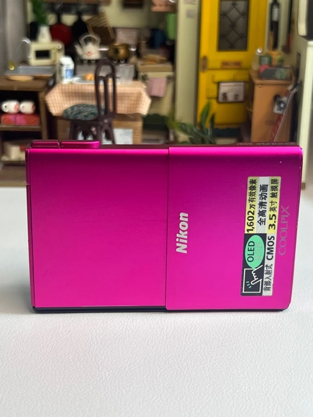 9新 Nikon/尼康 s100,全触摸屏，1600万像素，5倍光变焦