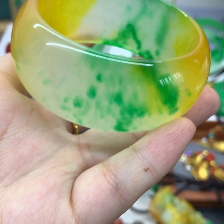 高端大气上档次吊坠