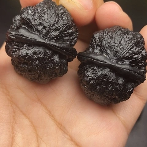 文玩核桃把件38尺铁狮子