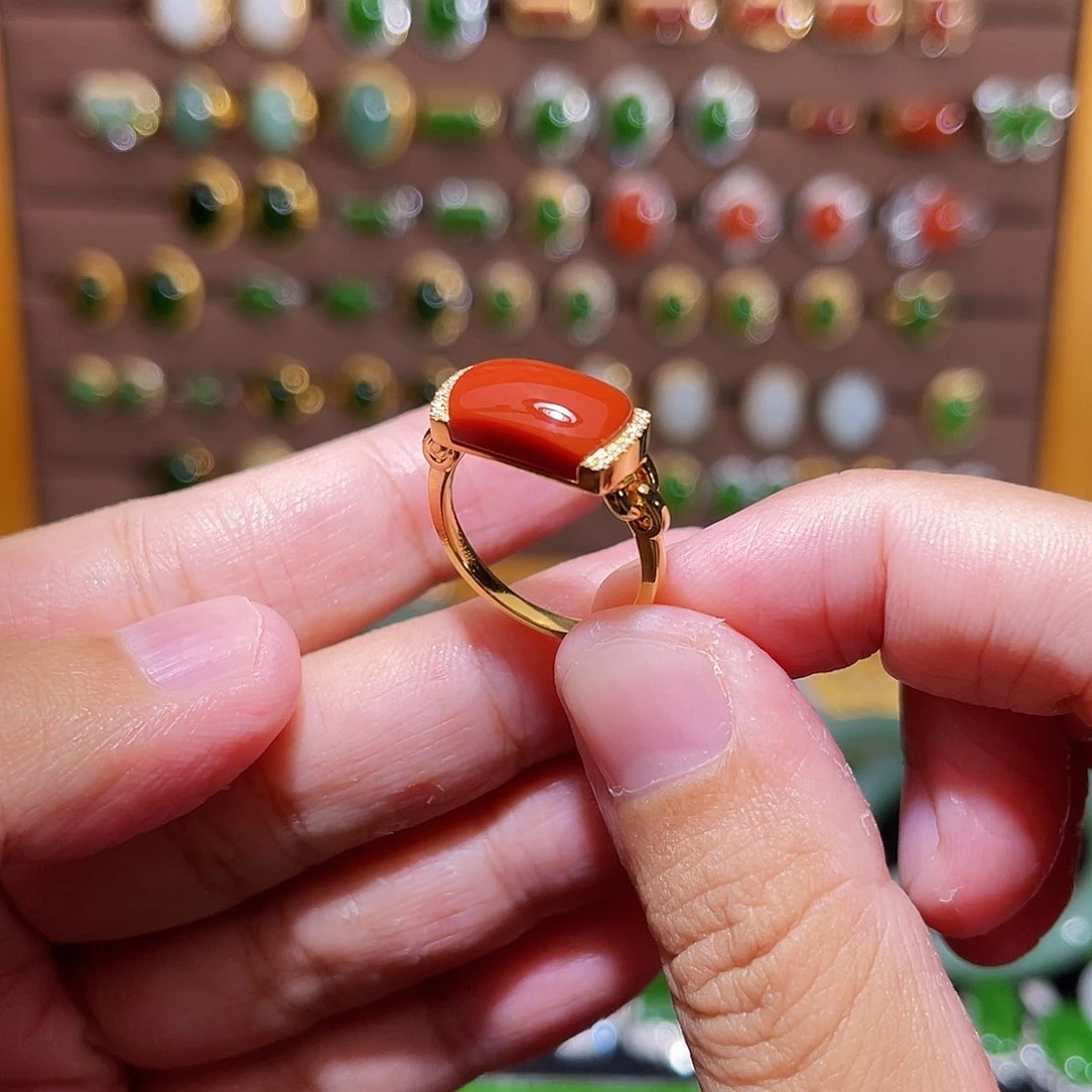 南红玛瑙戒指18K金镶嵌