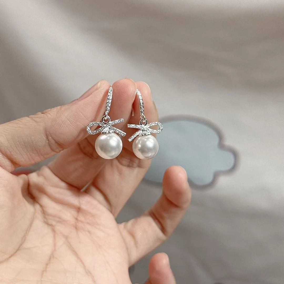 铭铭有你 足银耳饰 （白）云纹蝴蝶结圆珠耳钩