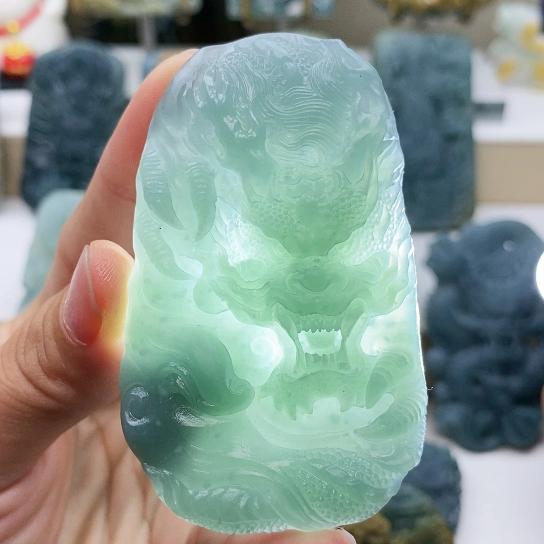 未镶嵌定制翡翠龙牌