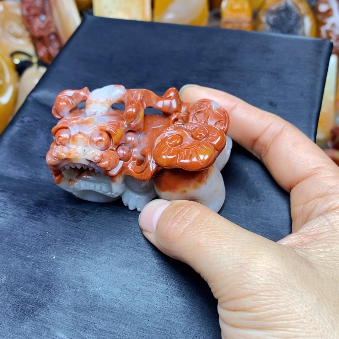 石英质玉（黄龙玉）颈饰未镶嵌
