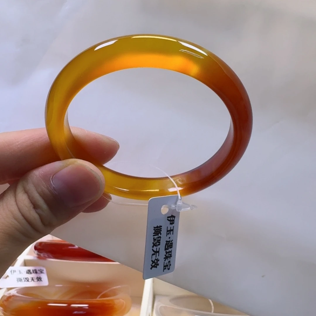 手镯玛瑙/玉髓未镶嵌