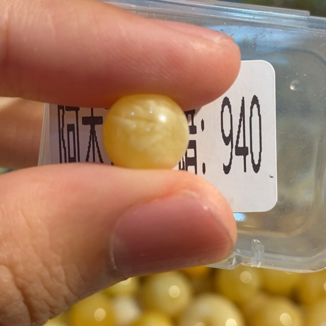 琥珀未镶嵌珠宝奇石940