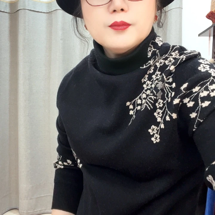 定位花毛衣女秋冬加厚保暖