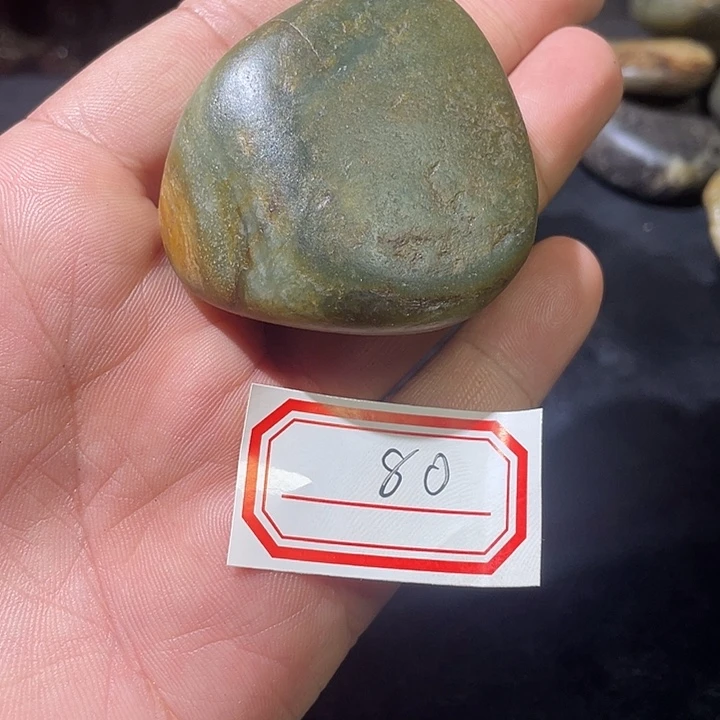 和田玉未镶嵌颈饰80