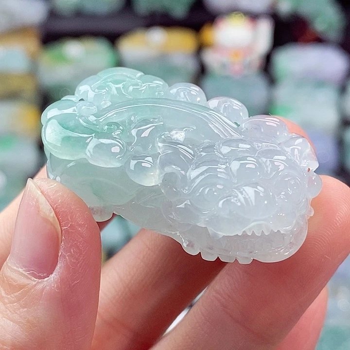 颈饰未镶嵌翡翠天然