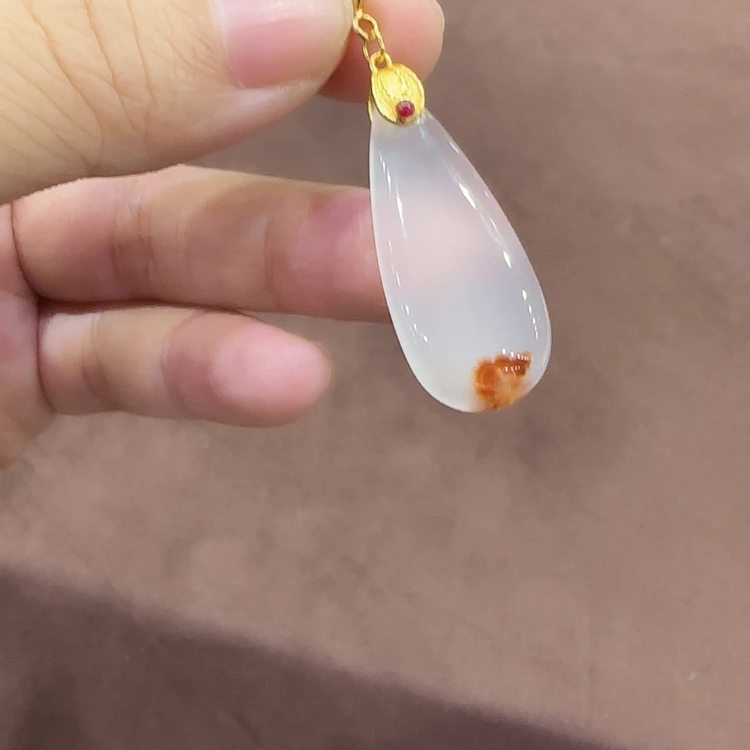 南红玛瑙未镶嵌颈饰