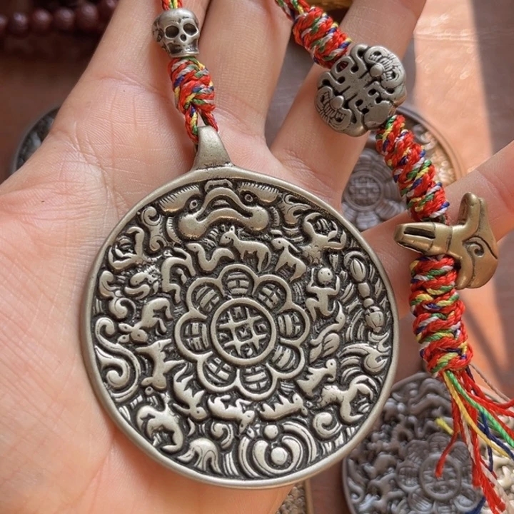 颈饰琉璃酒***督喜欢的朋友