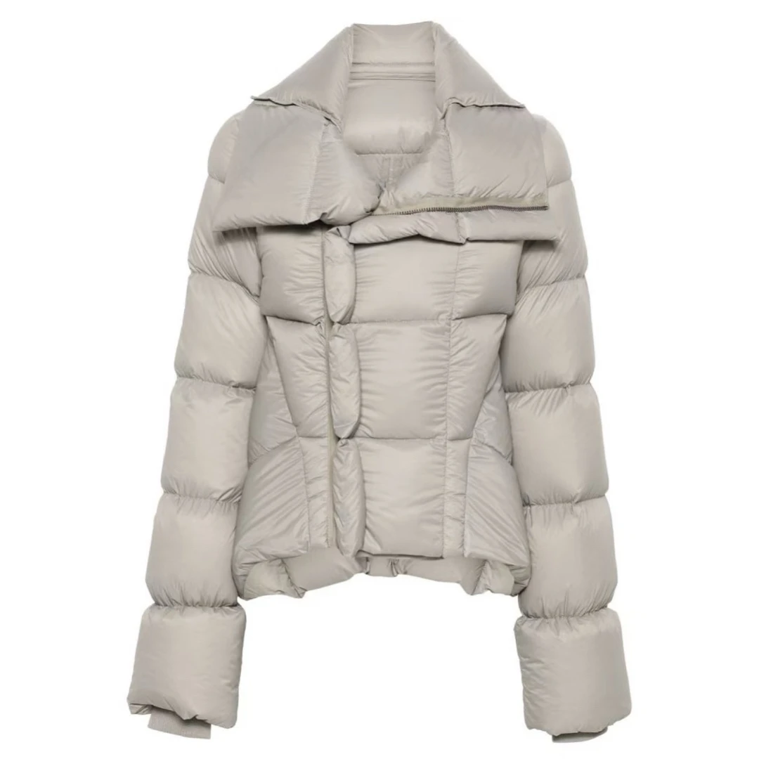 『Qiuuus』R系列暗黑风燕尾下摆面包羽绒服外套