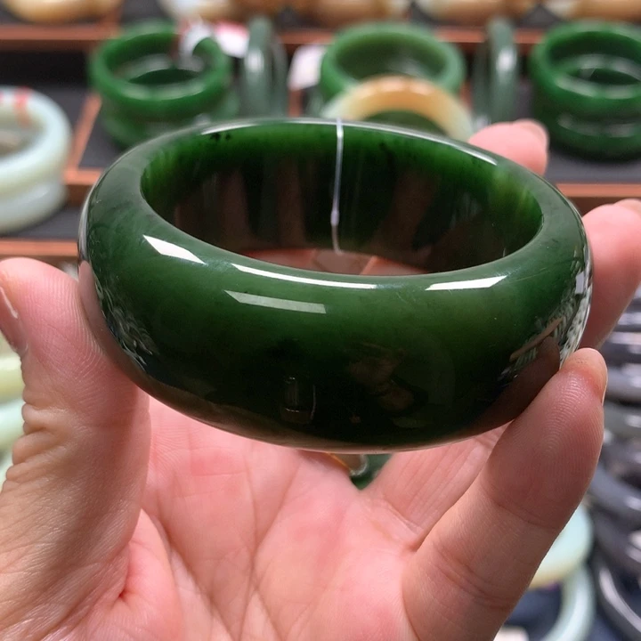 【闪购商品】未镶嵌手镯和田玉