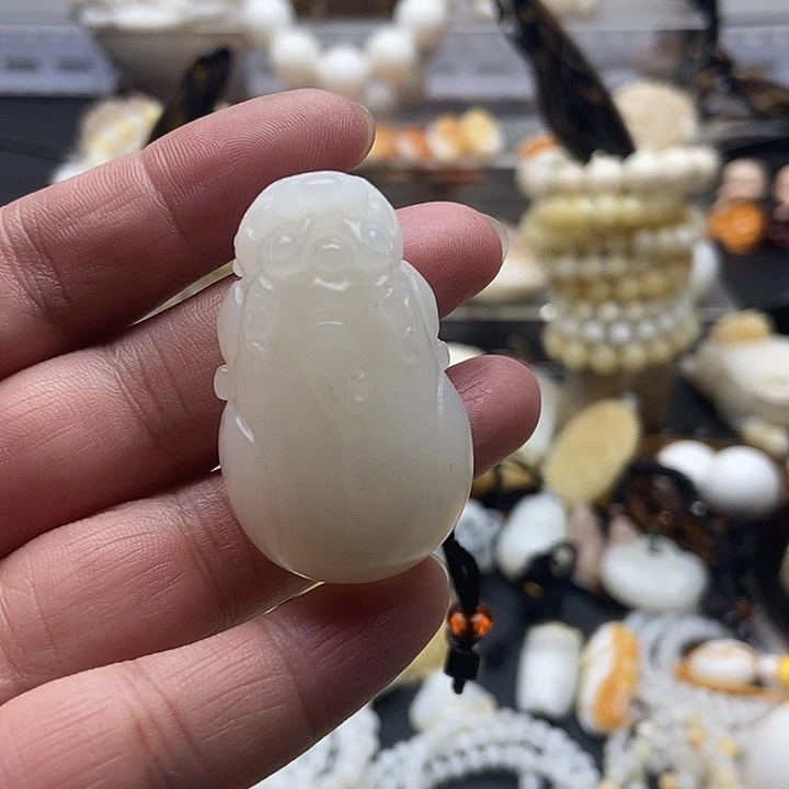 非金属贝壳贝雅轩工艺品玉化哑光貔貅