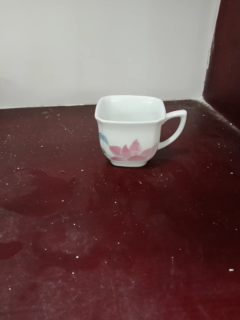 釉下五彩荷花咖啡杯2个