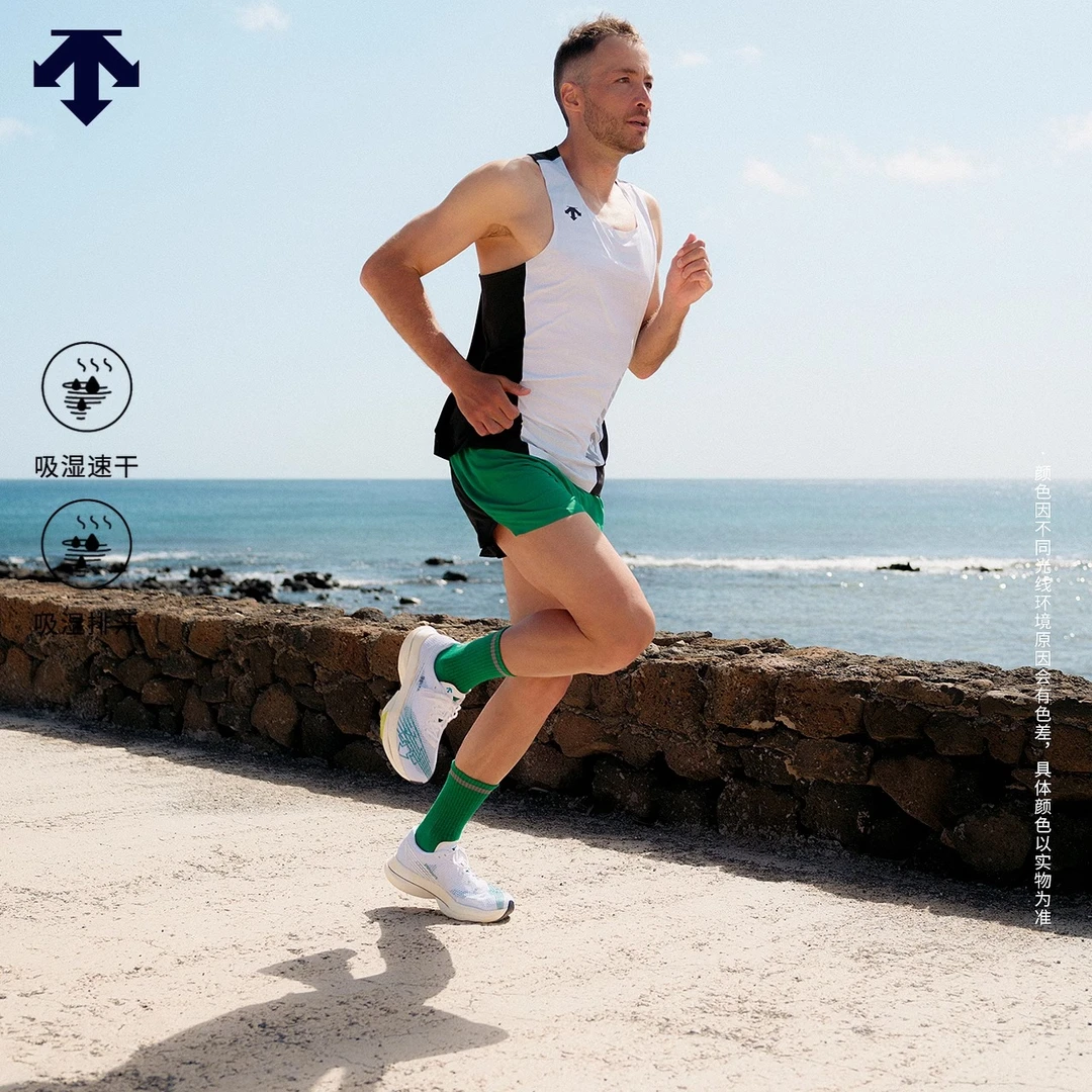 DESCENTE迪桑特RUNNING系列跑步运动健身男士梭织背心 D5231RHB45