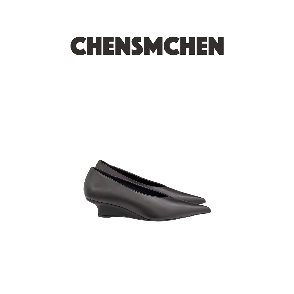 CHENSMCHEN 复古港风尖头坡跟浅口气质女士小皮鞋 8015