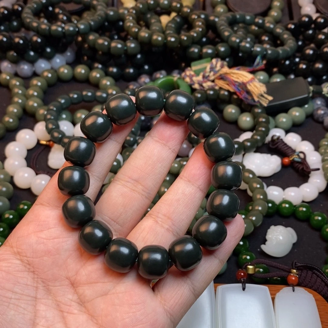 和田玉手串未镶嵌飞*