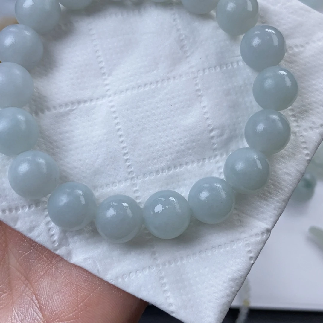 定制翡翠未镶嵌景**人手串