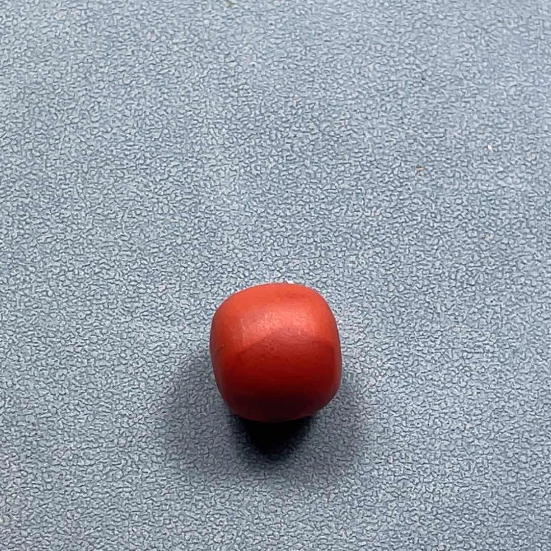 南红玛瑙珠子未镶嵌田*