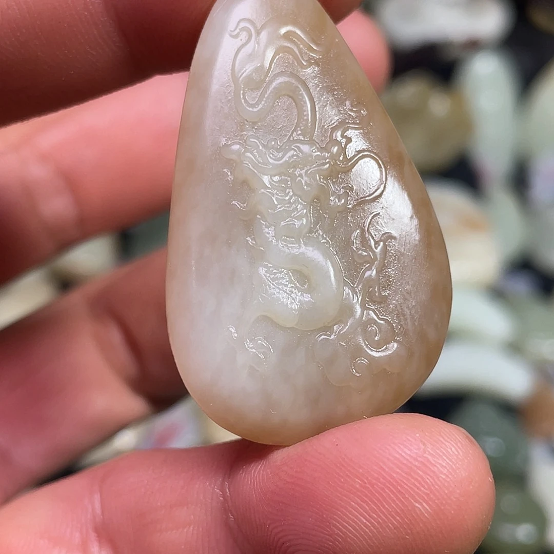 和田玉（糖玉）未镶嵌吊坠(不含链)吊坠