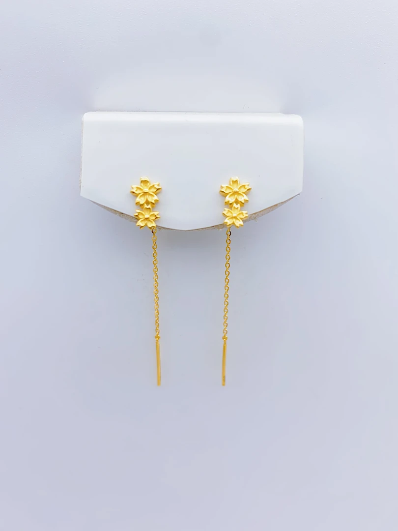 老庙足金2  5G工艺时尚简约花朵耳线 1.63克