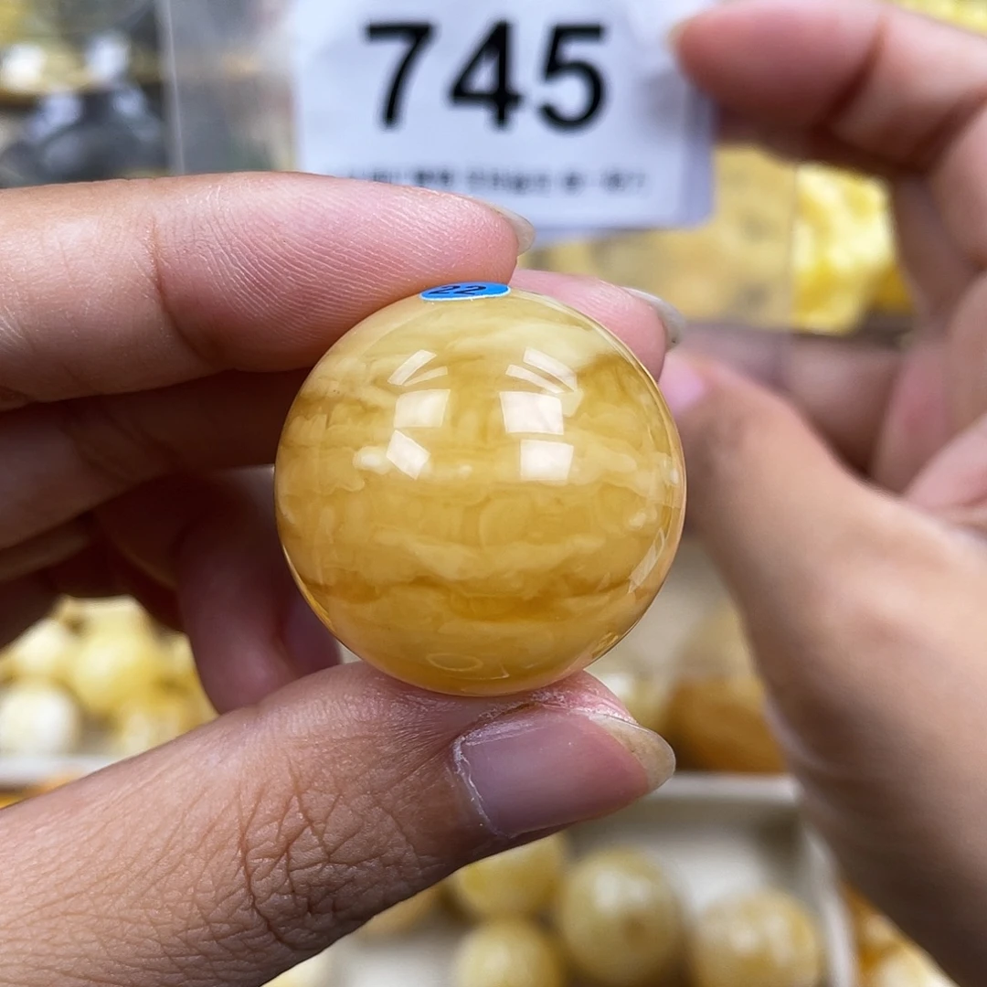 琥珀未镶嵌珠宝奇石27.6