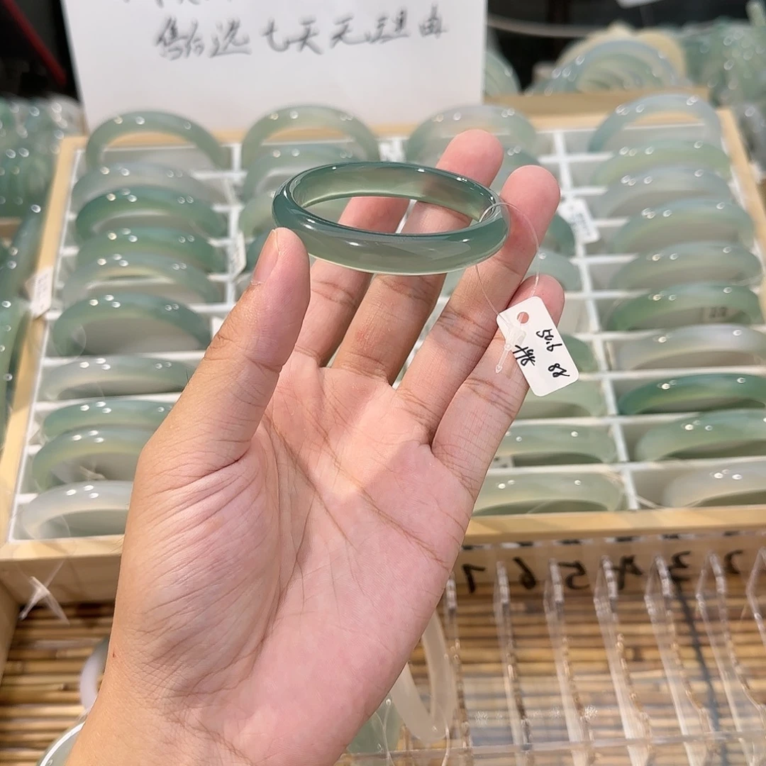 手镯玛瑙/玉髓未镶嵌圈口50.6