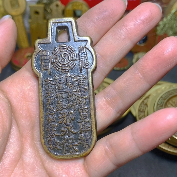 飞***哥铜现代工艺品花钱106