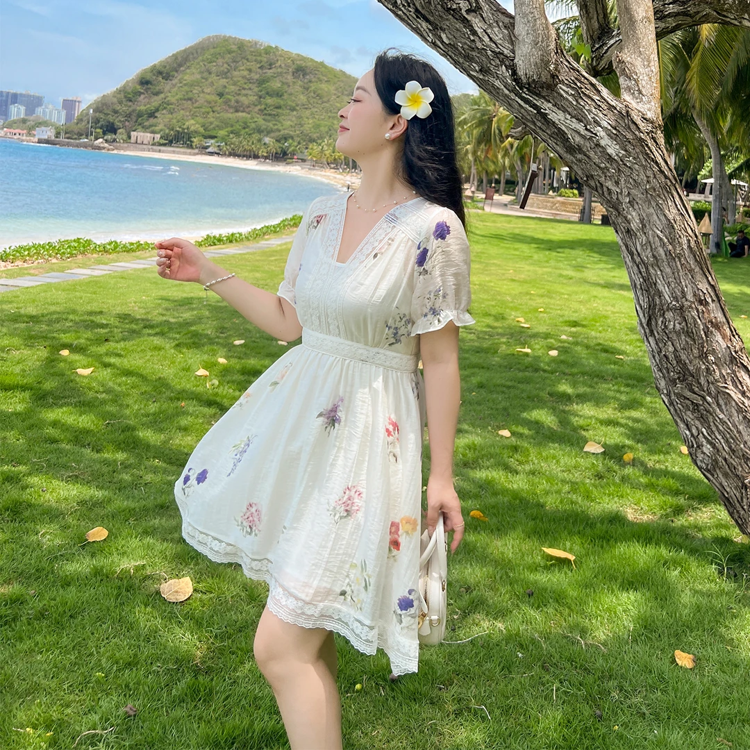 【夏季新品】大码百分百时尚显瘦氛围印花V领连衣裙1095