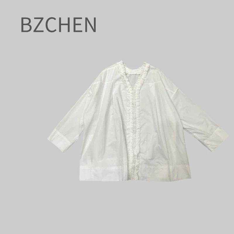 陈洁推荐 重工木耳花瓣拼接V领宽松慵懒落肩袖衬衫