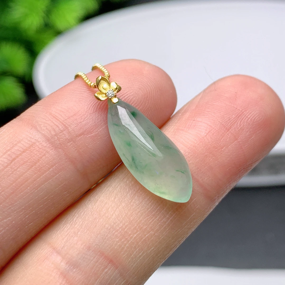 天然翡翠A货18k金镶嵌福瓜吊坠250906 尺寸:20*8*5