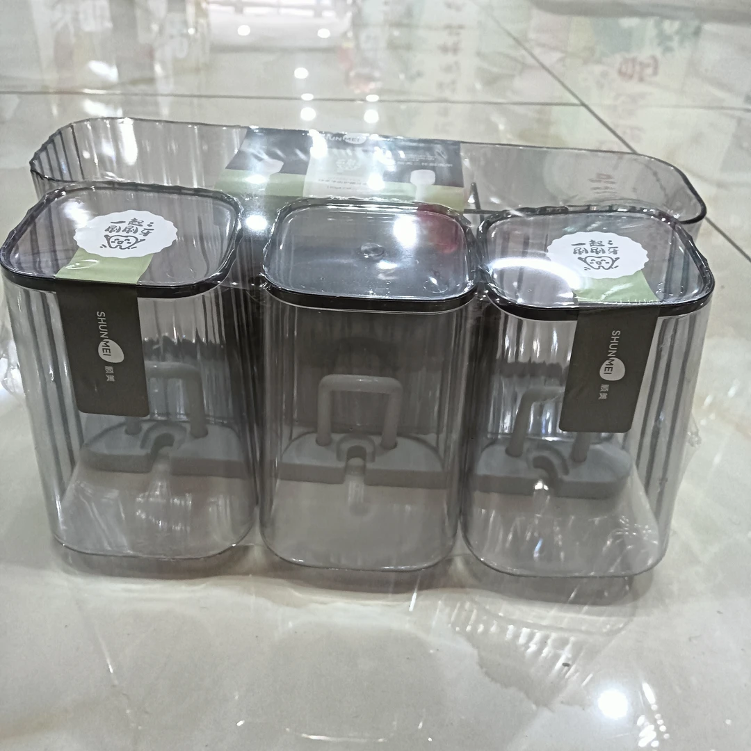 2702顺美三杯盥洗架，