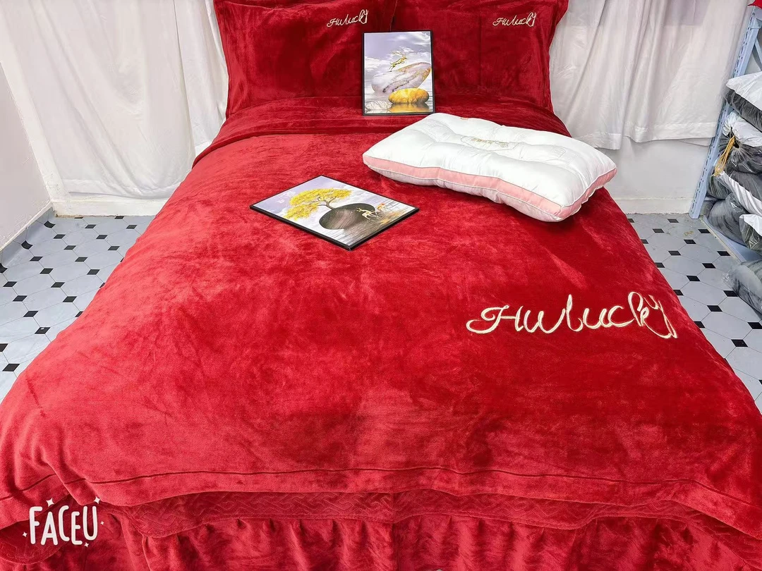 【字母床盖四件套】高端床盖款 四件套 加厚 床盖款四件套 反季清仓