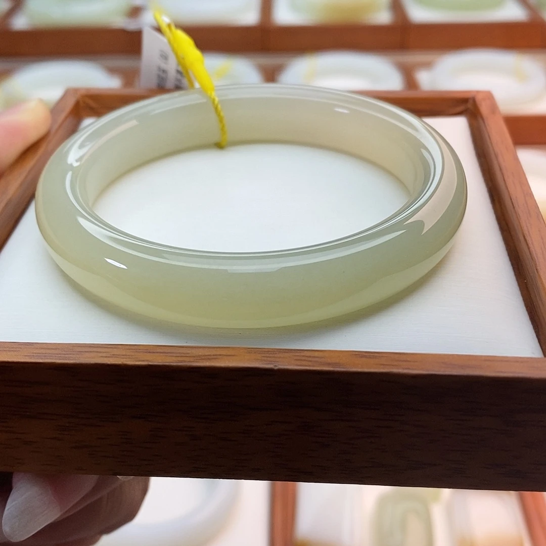 手链未镶嵌和田玉