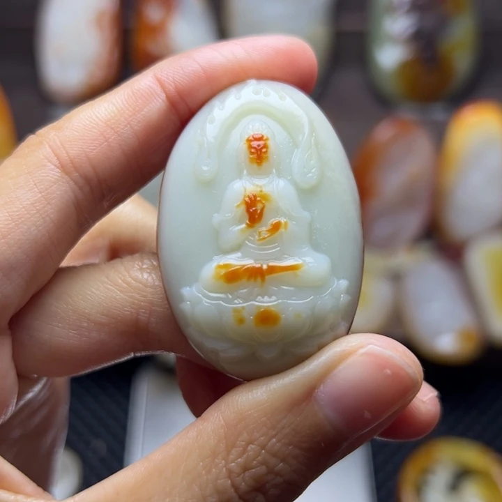 和田玉未镶嵌颈饰