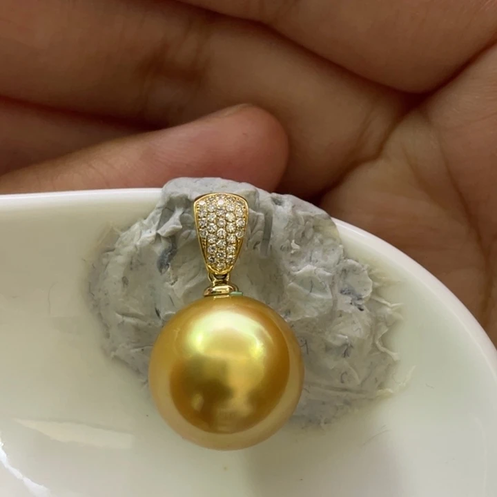18K金镶嵌海水珍珠吊坠(赠链)侠*13.8mm