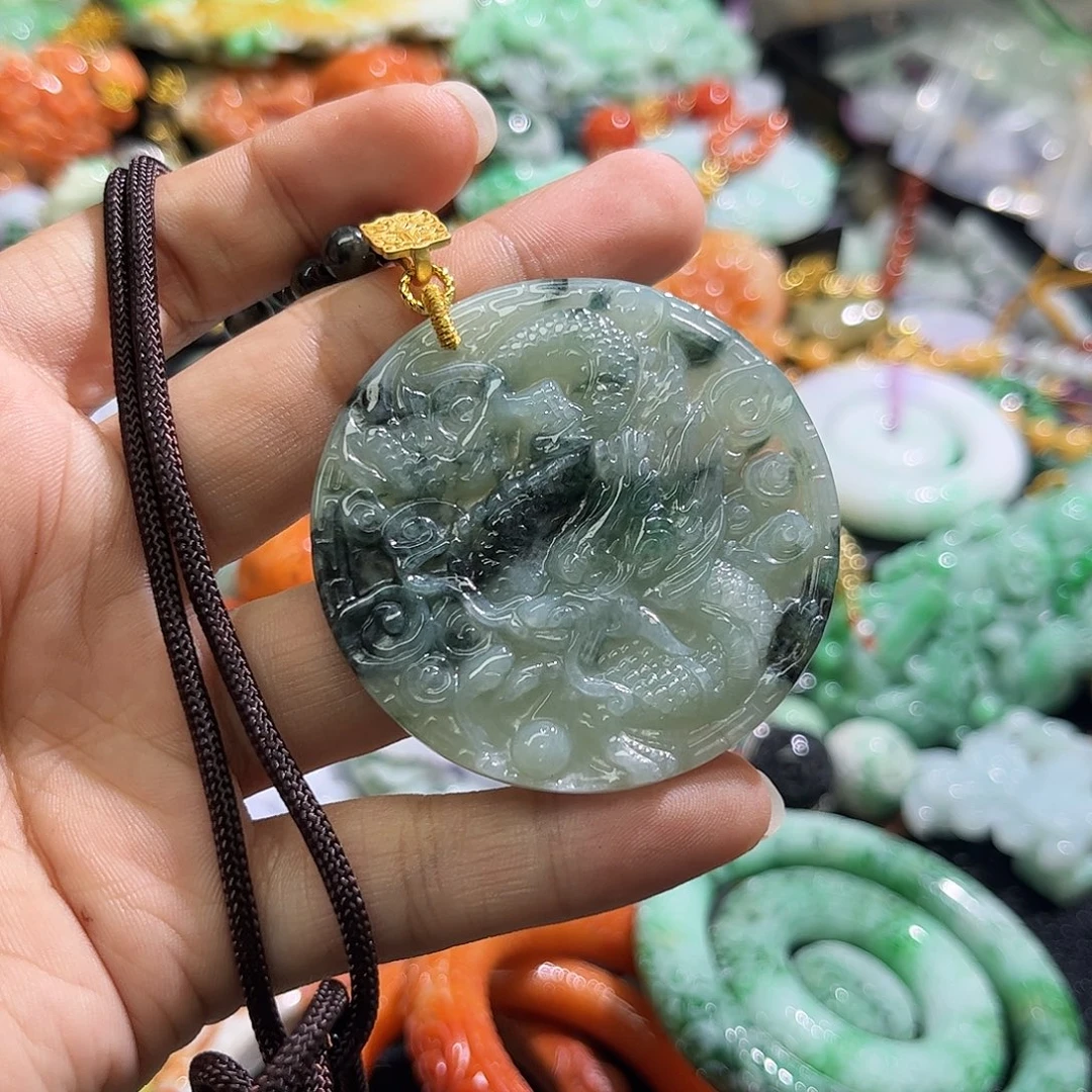 颈饰未镶嵌翡翠待编织