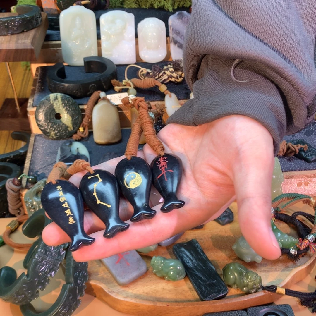 和田玉（糖玉）未镶嵌挂件