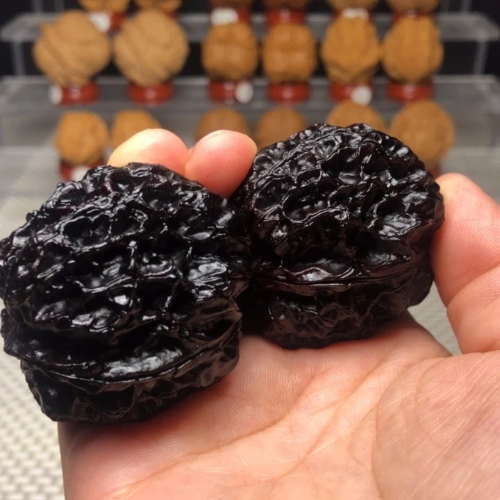 文玩核桃把件22紫金龙甲