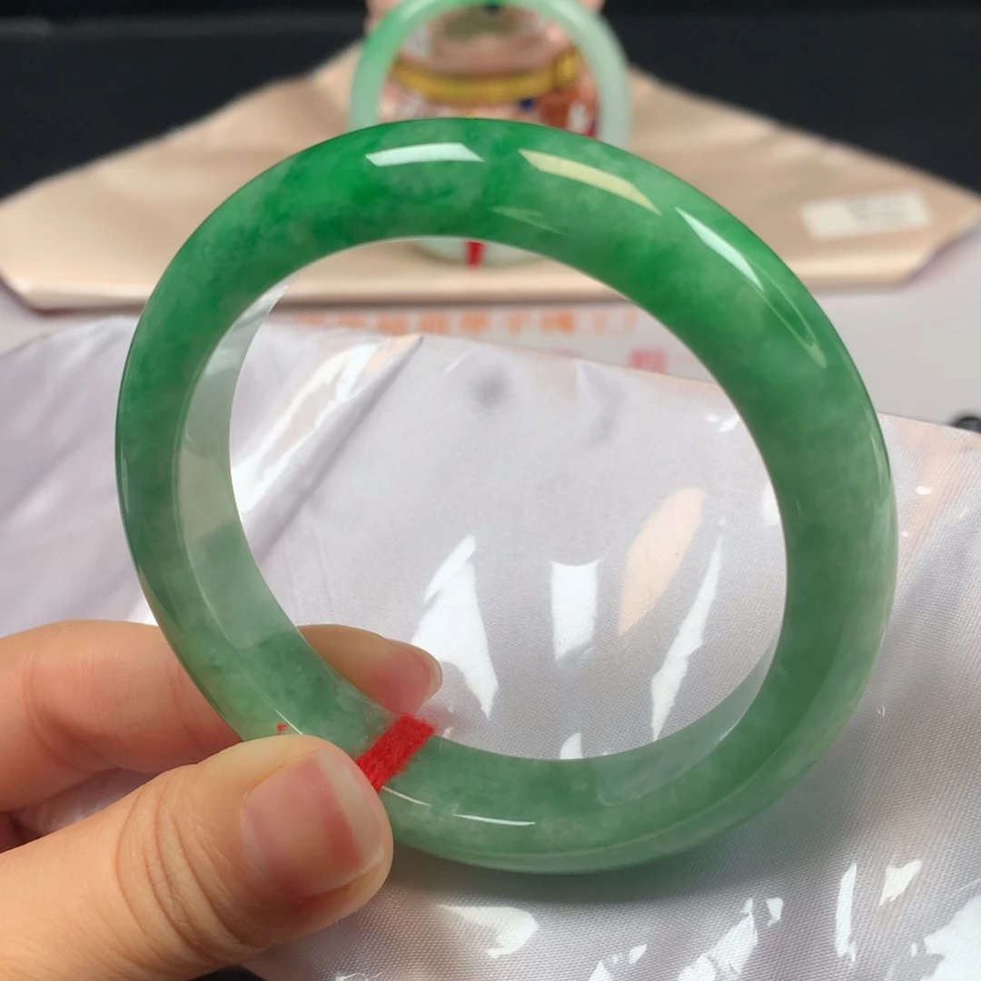 翡翠未镶嵌手镯1502