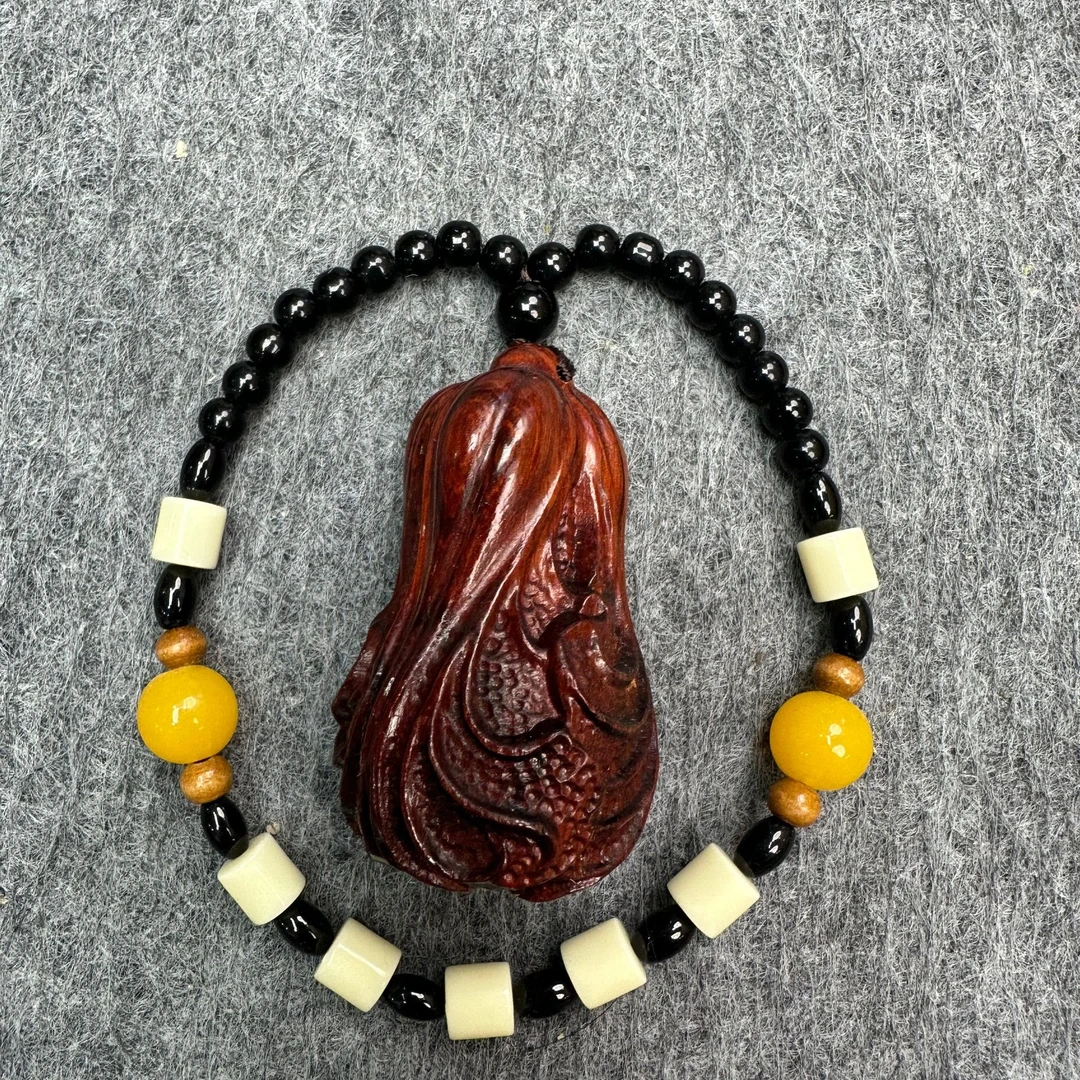 GW0004-大白菜雕刻把件（无礼盒）