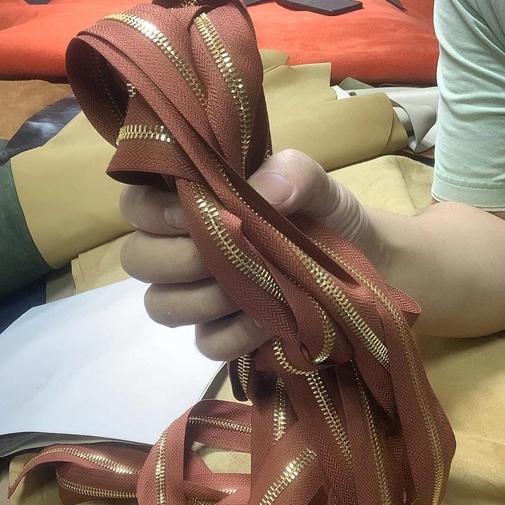 皮革红棕色拉链4米长