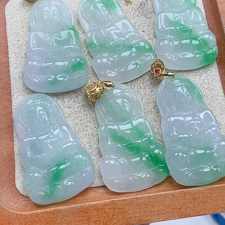 翡翠颈饰未镶嵌吊坠