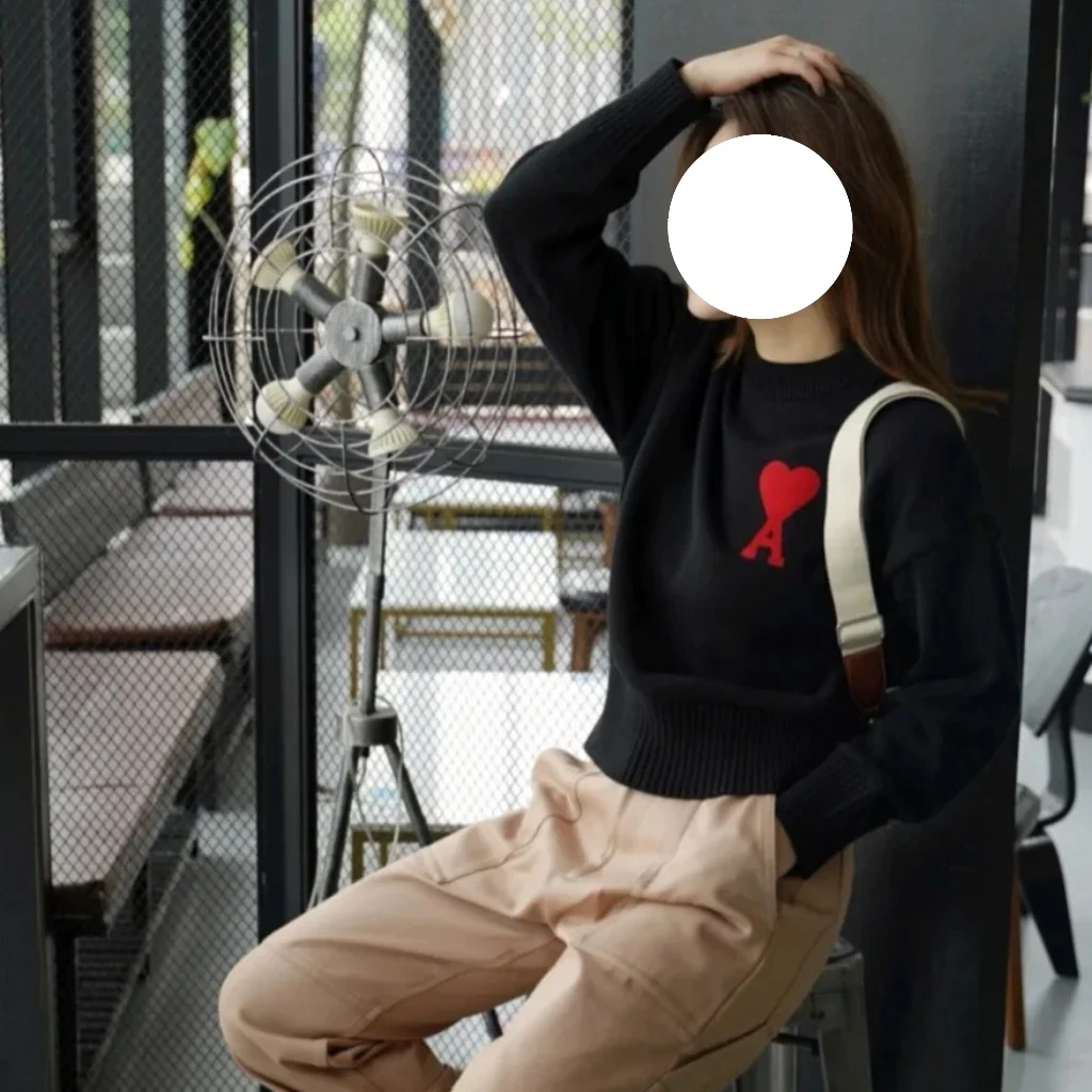 99新 AMIPARIS 梅芙 黑色经典红心logo毛衣 S码