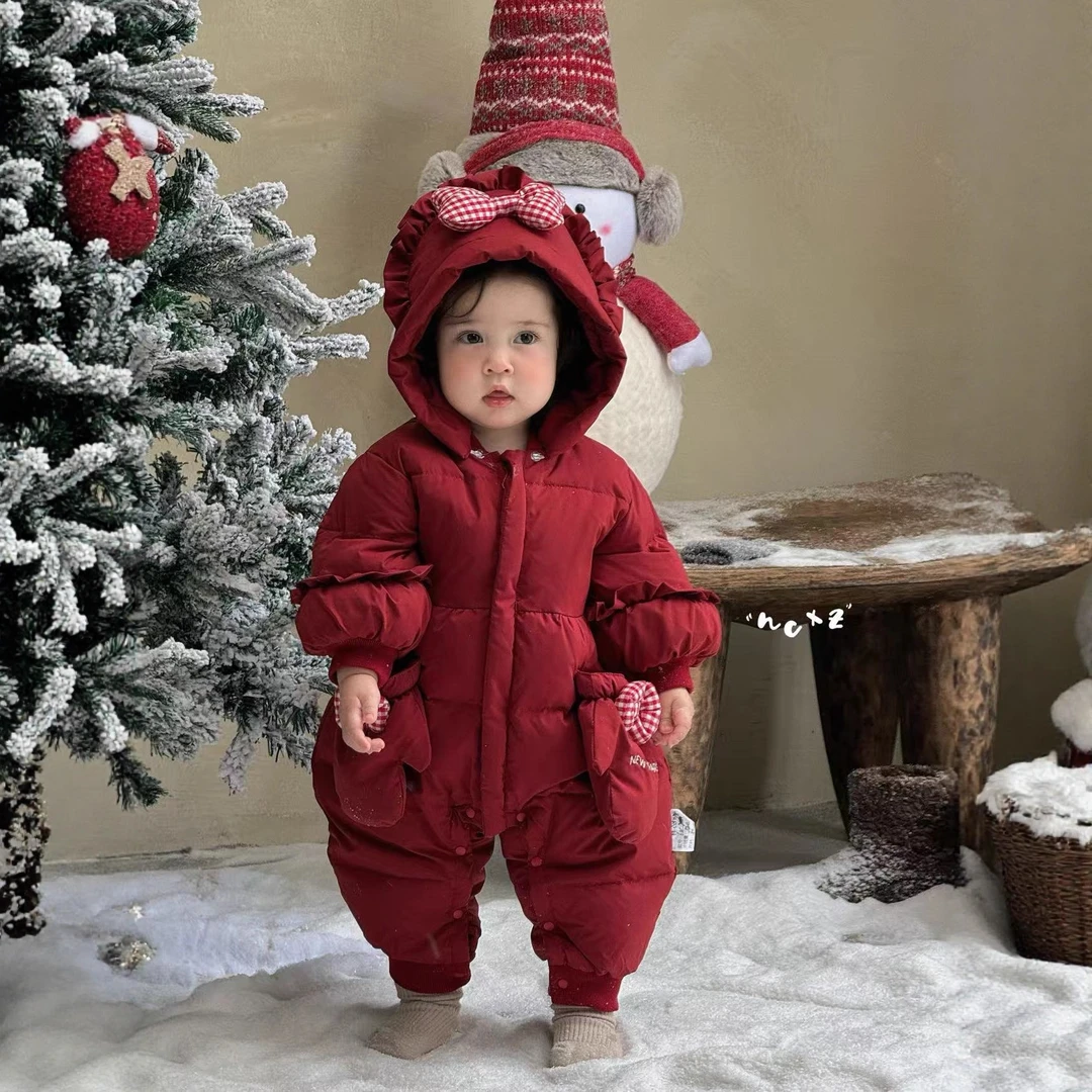 婴儿羽绒连体衣女宝宝拜年服90白鸭绒新年装冬季新生儿外出爬爬服