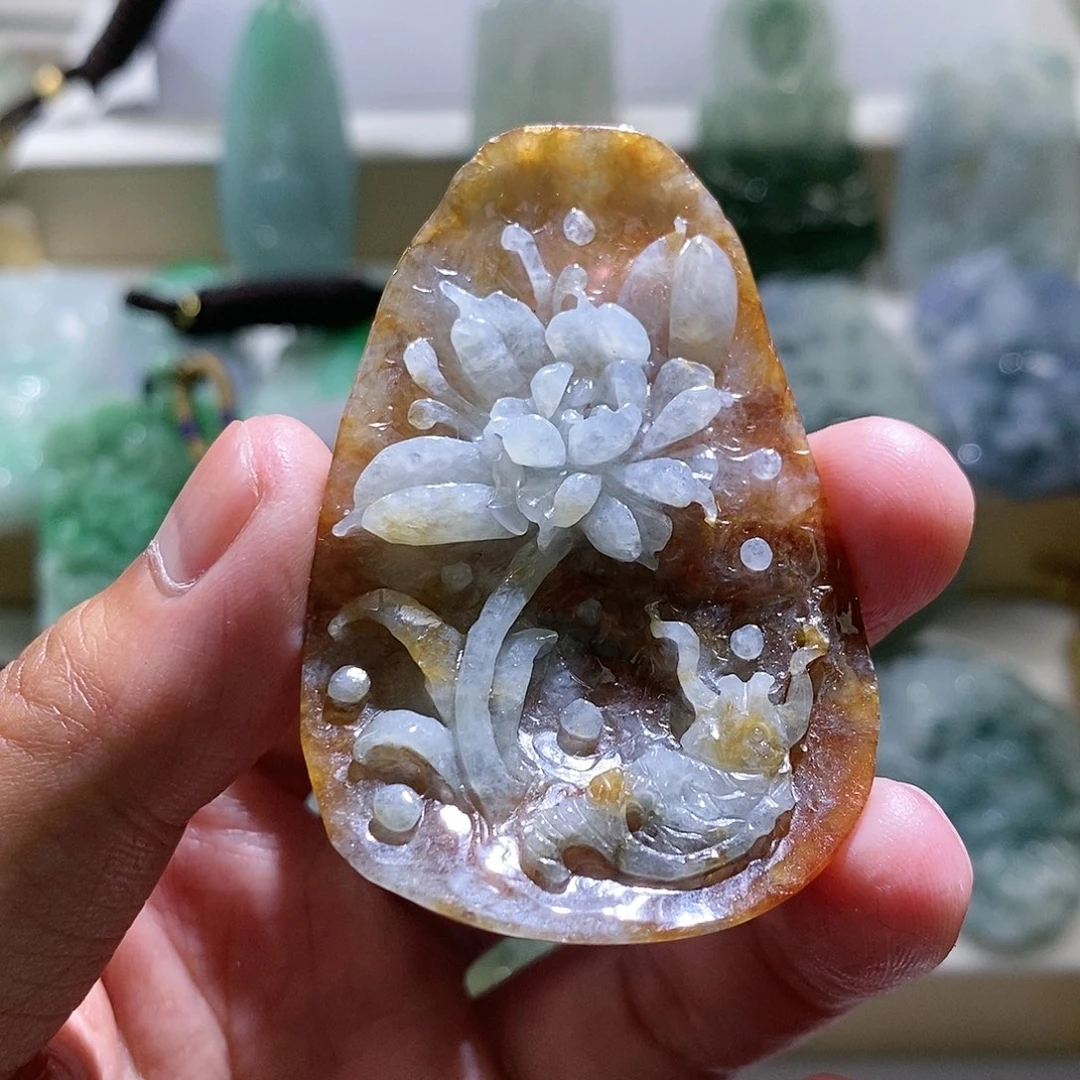 【闪购商品】翡翠颈饰未镶嵌莲花鱼