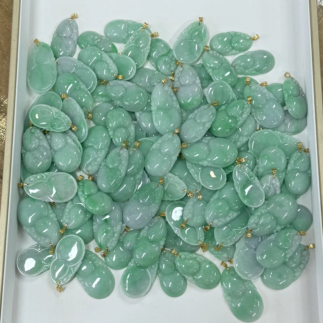 Y319天然翡翠A货18K金镶葫芦吊坠(多样性发其一)
